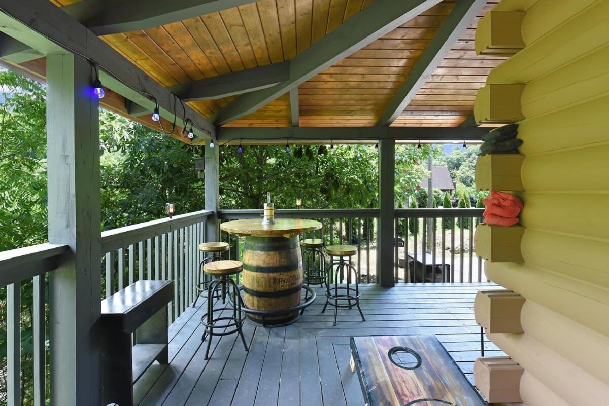 Ryes And Shine Bootlegger'S Cabin! Hot Tub* Pool* Arcade* Billiards *Ev * Pet Friendly Sevierville Esterno foto