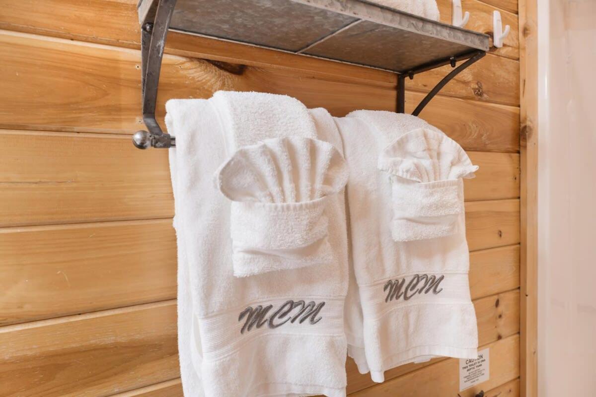Ryes And Shine Bootlegger'S Cabin! Hot Tub* Pool* Arcade* Billiards *Ev * Pet Friendly Sevierville Esterno foto
