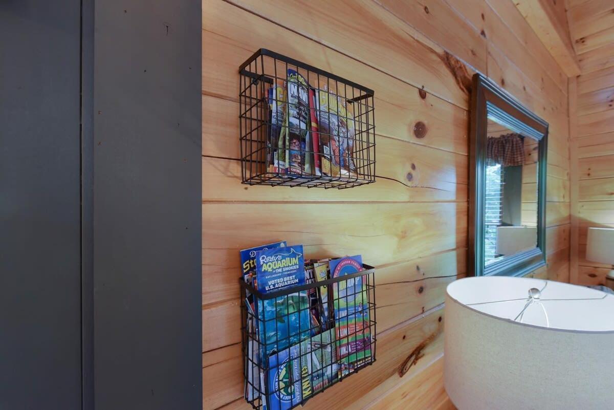 Ryes And Shine Bootlegger'S Cabin! Hot Tub* Pool* Arcade* Billiards *Ev * Pet Friendly Sevierville Esterno foto