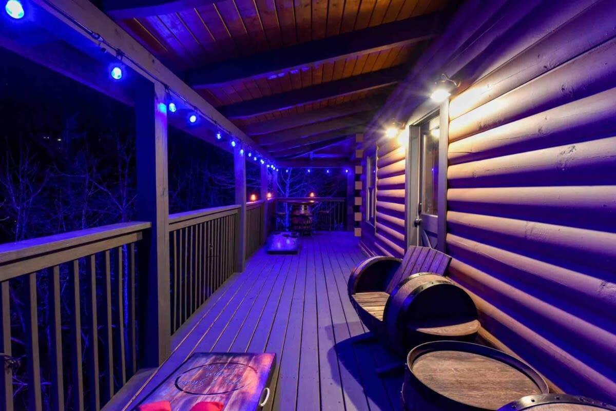 Ryes And Shine Bootlegger'S Cabin! Hot Tub* Pool* Arcade* Billiards *Ev * Pet Friendly Sevierville Esterno foto
